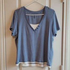 Short sleeved blouse